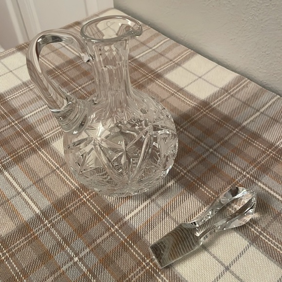 Cruet Cut Glass Crystal Oil or Vinegar Decanter with Stopper - Picture 2 of 9